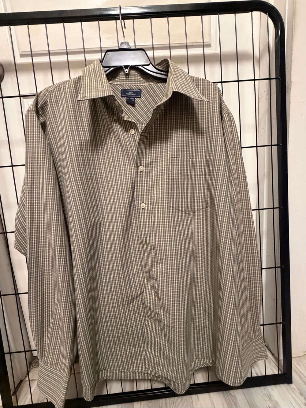 Dockers Men's Tan and Brown Plaid Button-Down Shirt